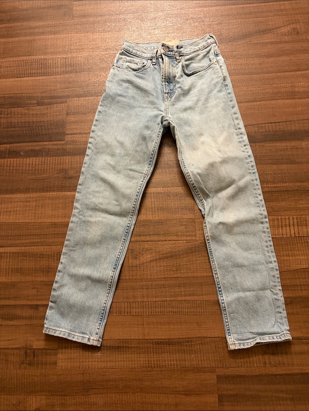 Everlane The Japanese Denim Cheeky Jean (Ankle) in Sky Blue Wash